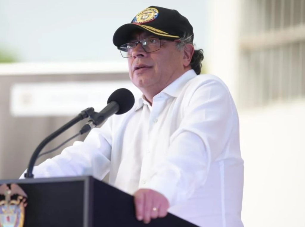 Gustavo Petro denuncia bloqueo de presupuesto por chantaje