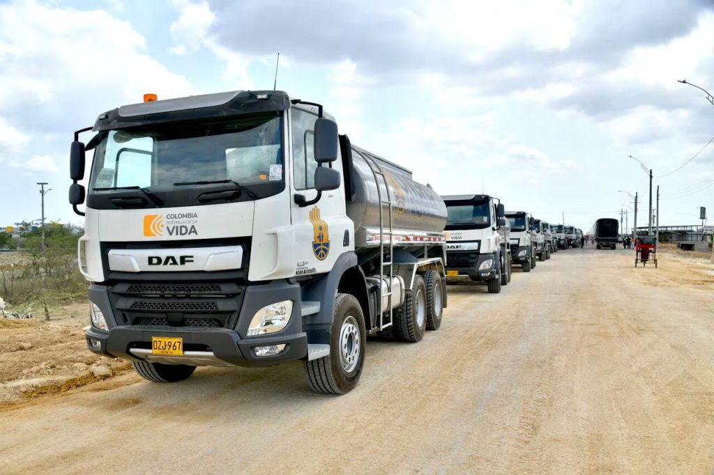 Carrotanques a la Unidad Nacional para la Gestión del Riesgo de Desastres (UNGRD) en La Guajira. Foto: UNGRD