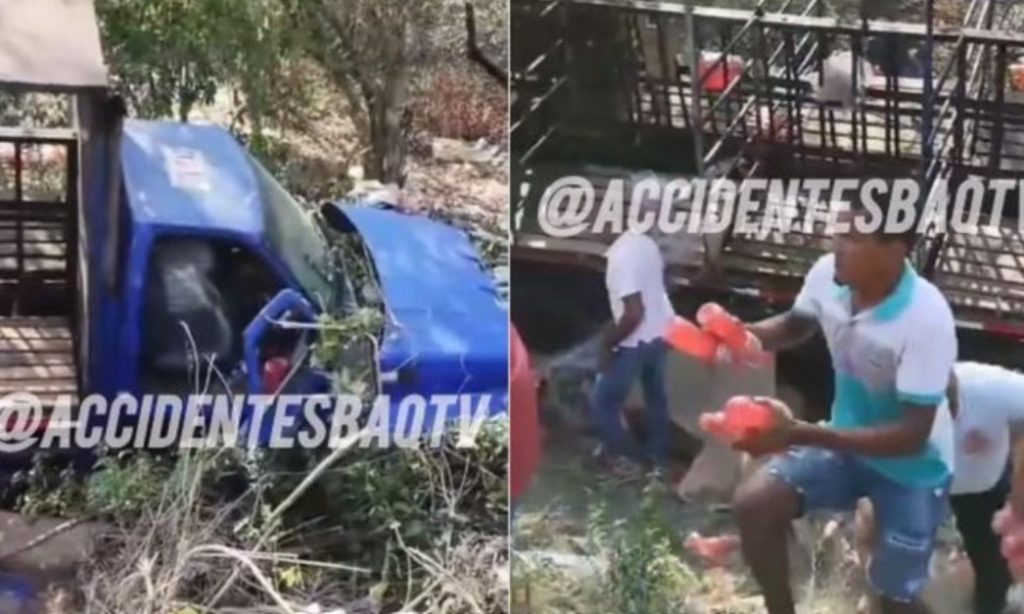 Saquean camión de gaseosas accidentado en Malambo