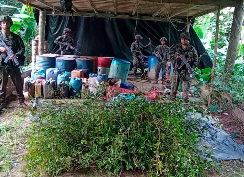 Laboratorios donde procesaban de pasta base de coca Foto: Armada de Colombia