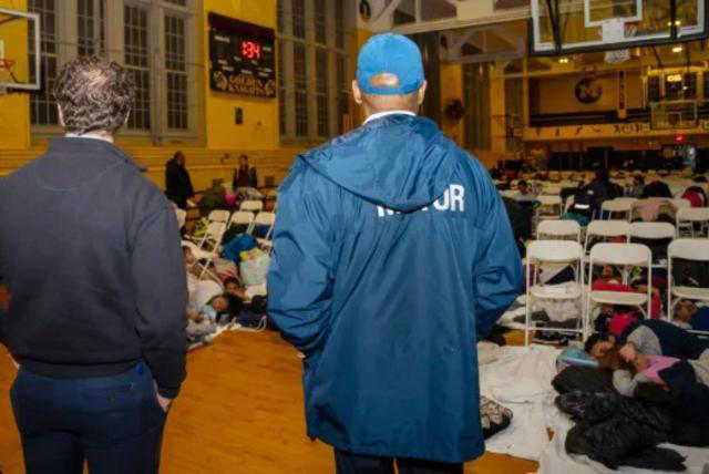 Los refugios habilitados en Nueva York son insuficientes. Oficina del Alcalde de NY