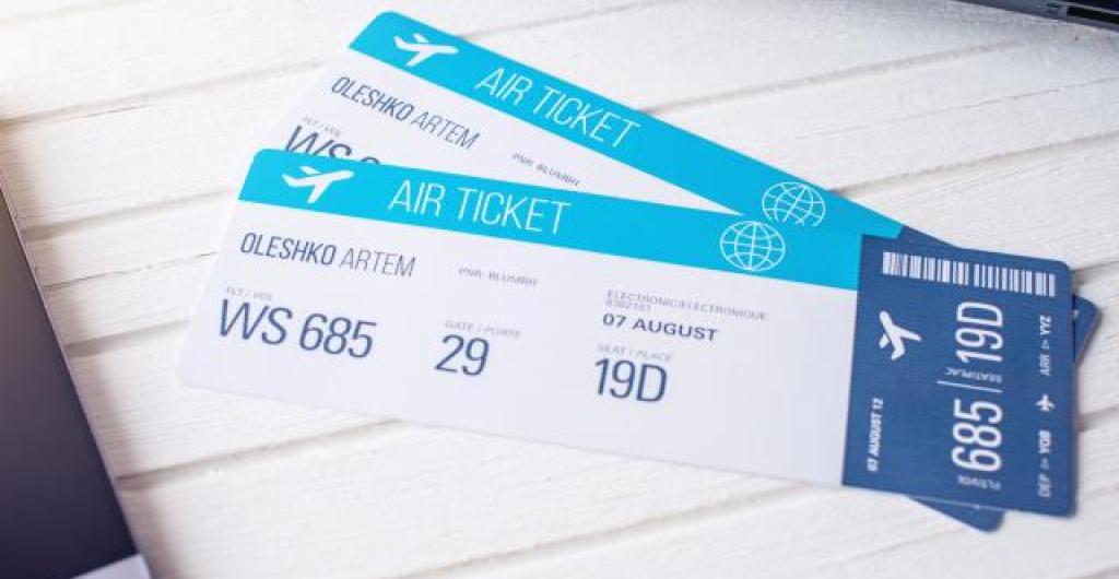 Los tiquetes aéreos son para el desplazamiento de sus funcionarios y contratistas. Foto: AFP