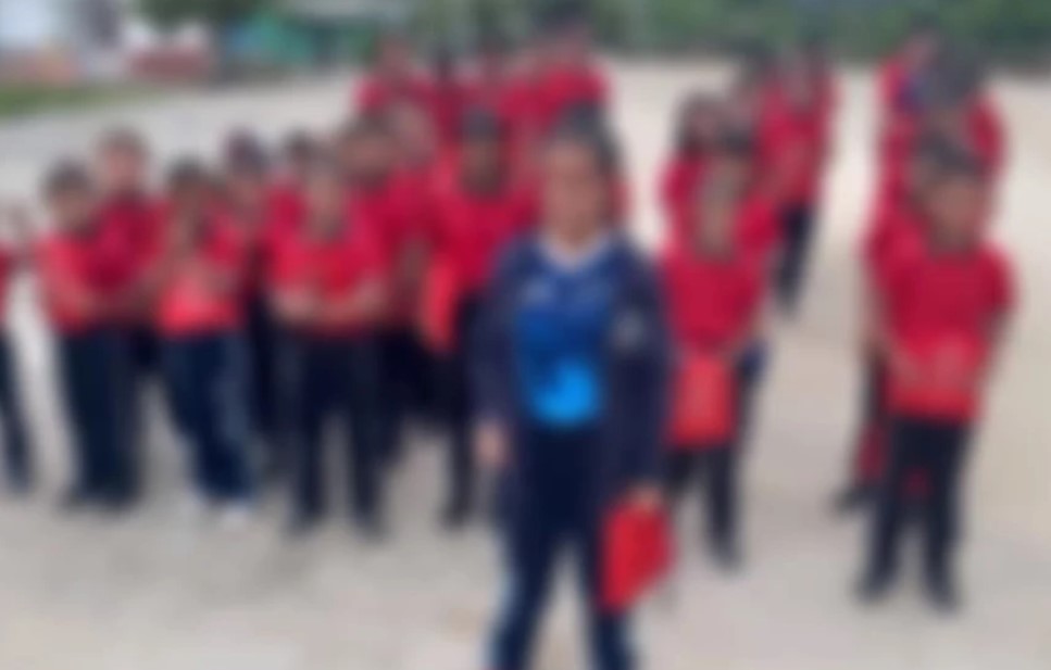 Videos muestran a disidencias de las FARC entregando útiles escolares en Sardinata, Norte de Santander