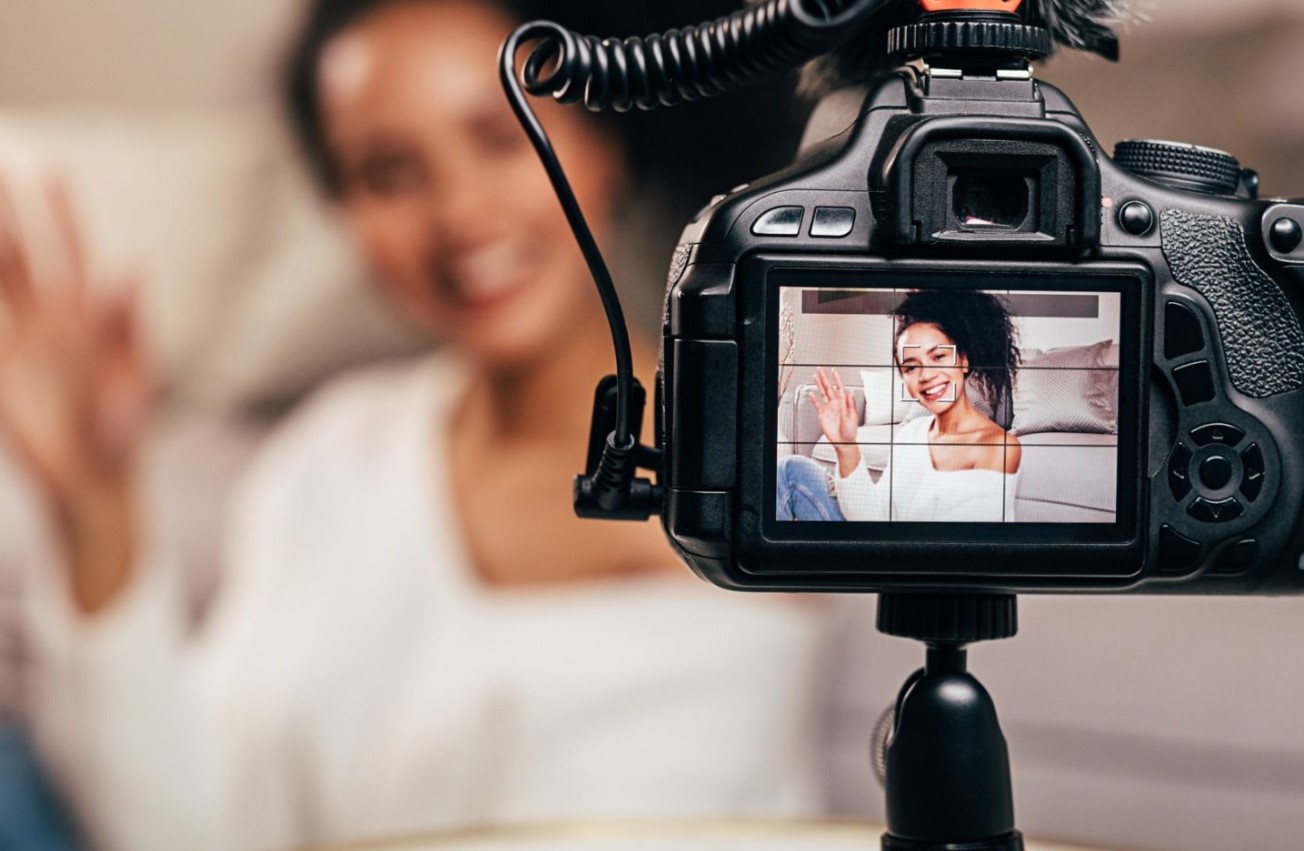 Las autoridades tributarias aclaran cómo deben tributar los 'Influencers' en Colombia