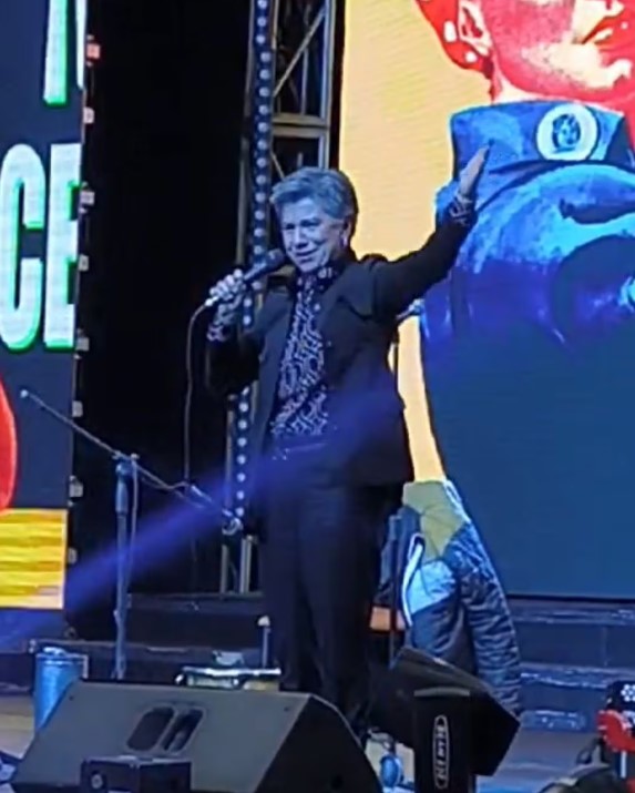 ¡De parranda! Claudia López reapareció tras su salida de la alcaldía de Bogotá