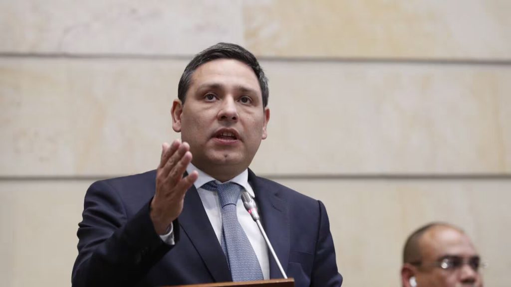 El ministro de Tecnologías de la Información y las Comunicaciones (TIC), Mauricio Lizcano. Foto: Semana