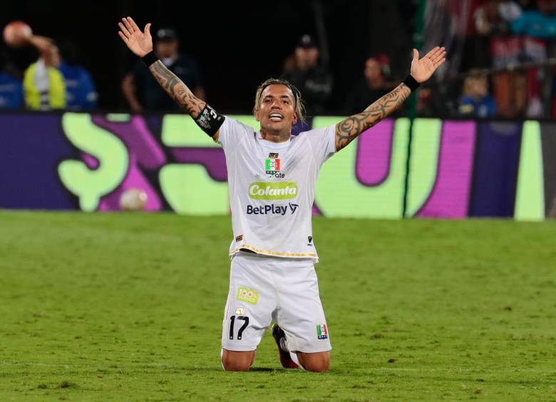 Dayro Moreno celebrando su gol 225 en Colombia Foto: El Colombiano