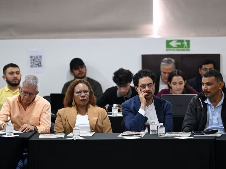 Conversaciones entre el Gobierno Nacional y el ELN. Foto: wradio