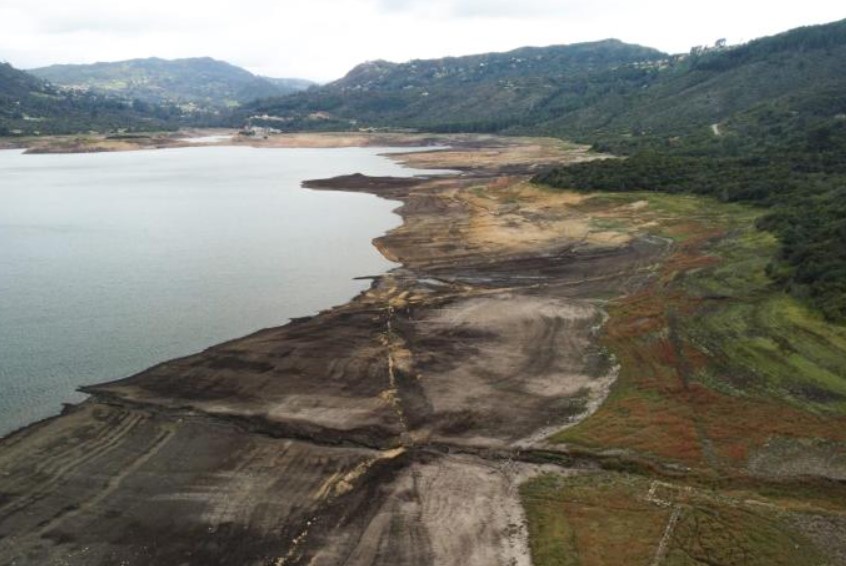 Colombia toma medidas para evitar racionamiento energético ante crisis climática