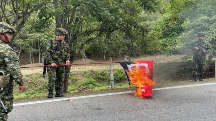 Instalaron bandera del ELN en las cercanías de un batallón militar en Norte de Santander