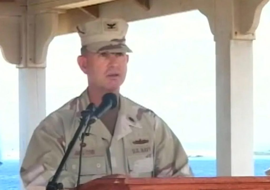 Médico retirado de la Marina, sospechoso de delitos sexuales, es abatido por la policía en un hotel de Seattle