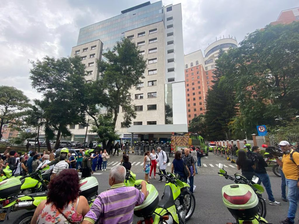 Clínica Medellín de El Poblado. Foto: Caracol Radio.