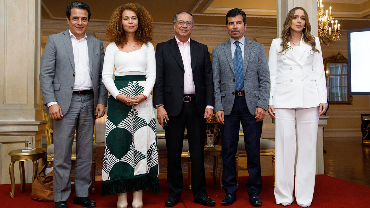 La convocatoria 951-2024 estará abierta hasta el 3 de julio de 2024 Foto: Presidencia