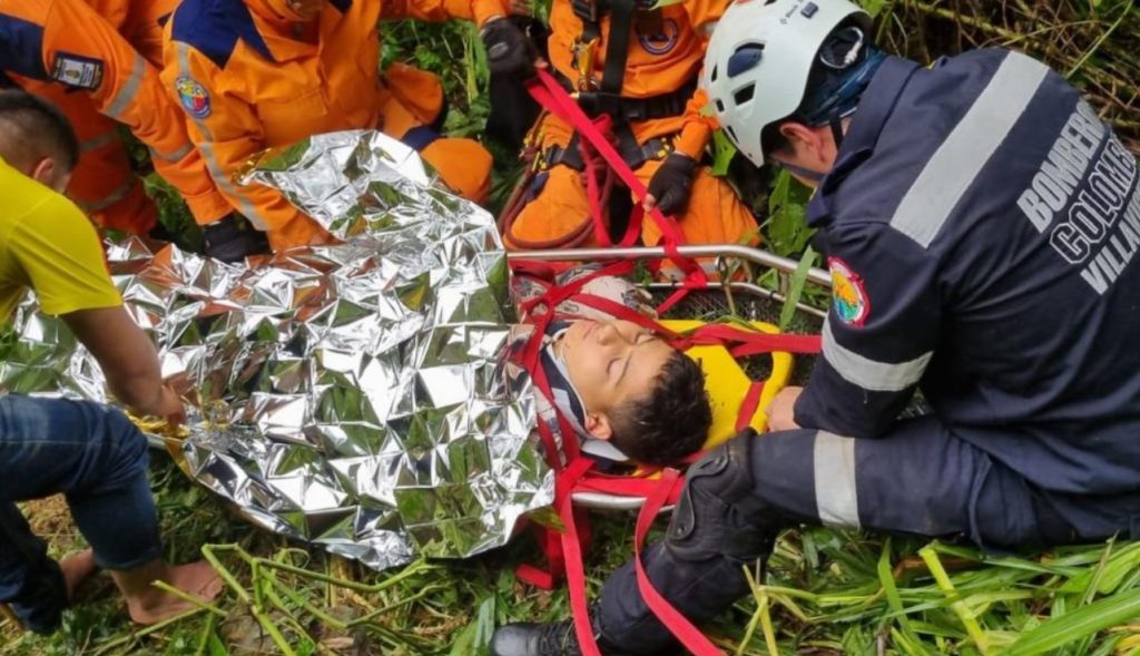 Milagroso rescate de un joven que cayó 60 metros en Villavicencio