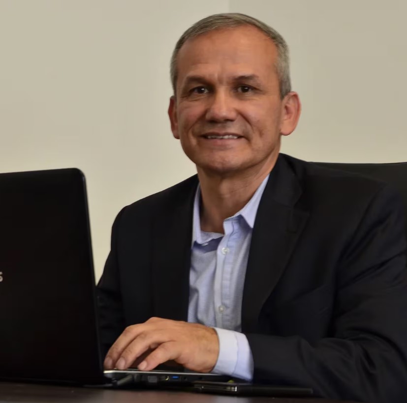 Por presunto espionaje llaman a debate de control político a director nacional de inteligencia, Carlos Ramón González