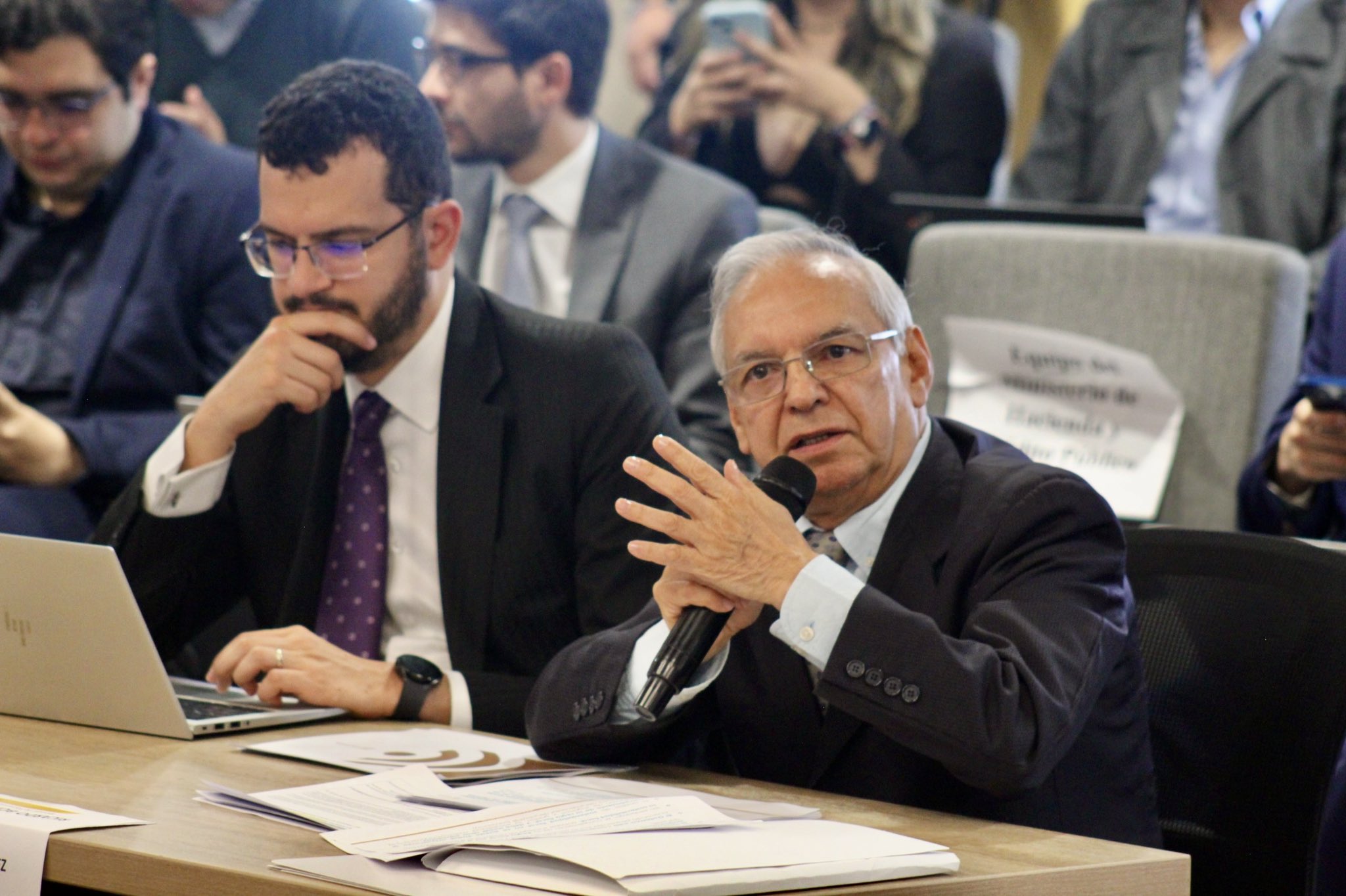 Ministro de Hacienda, Ricardo Bonilla en la Corte Constitucional Foto: @CConstitucional