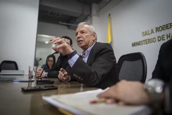 El ministro de Hacienda, Ricardo Bonilla Foto: bloomberglinea