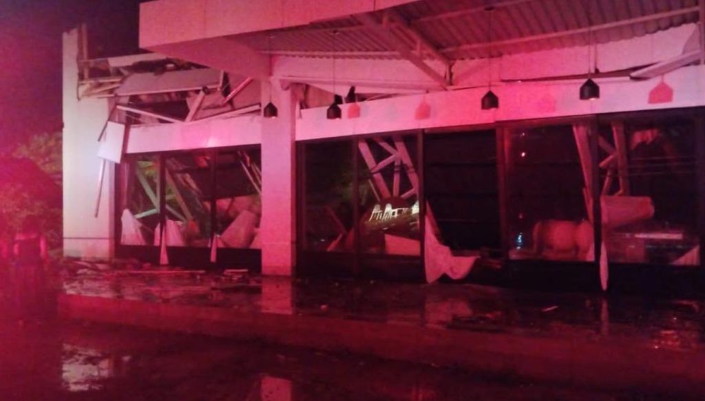 Dos muertos y decenas de heridos por colapso del techo de una sala de fiestas en Valledupar