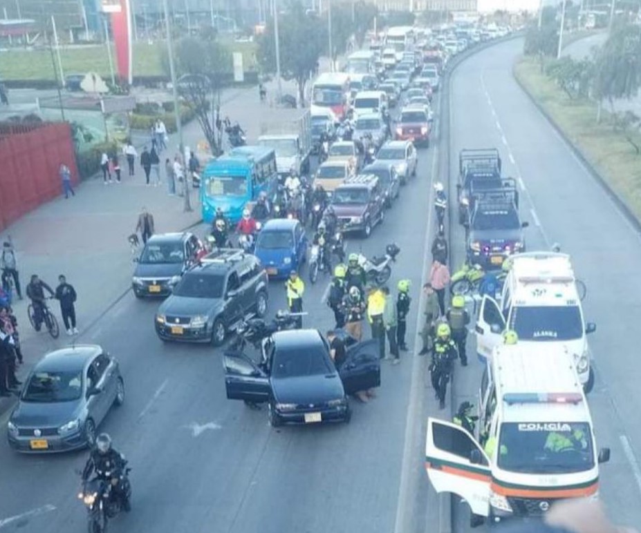 Tiroteo en la autopista Sur de Bogotá dejó dos muertos y congestión vehicular
