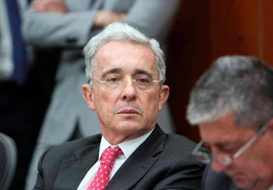 Fiscalía confirma cambio de fiscal en caso contra Álvaro Uribe Vélez