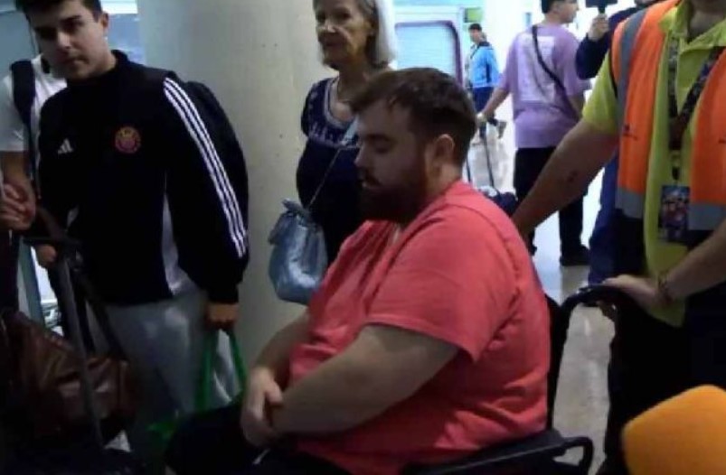 ¿Por qué Ibai Llanos llegó en silla de ruedas a Barcelona tras ganar la Kings World Cup?