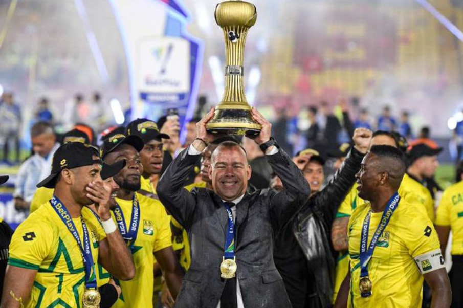 Dudamel propone construir un nuevo estadio para el Bucaramanga y desata polémica