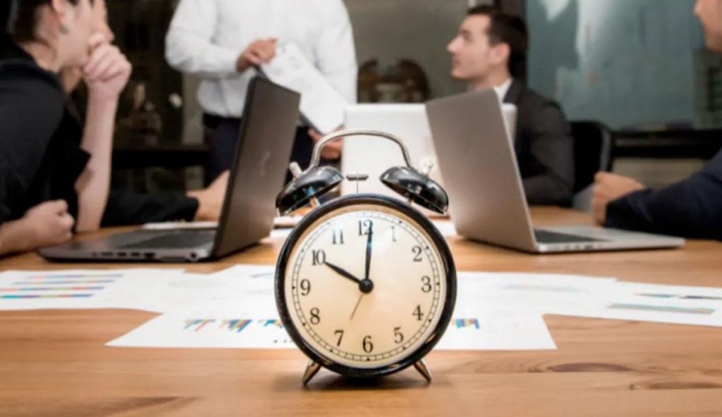 Jornada laboral en Colombia baja una hora a partir del 16 de julio