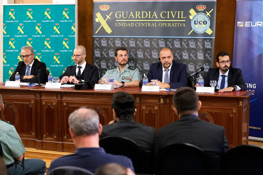 Rueda de prensa sobre la Operación Adriática Foto: EFE/Zipi Aragón