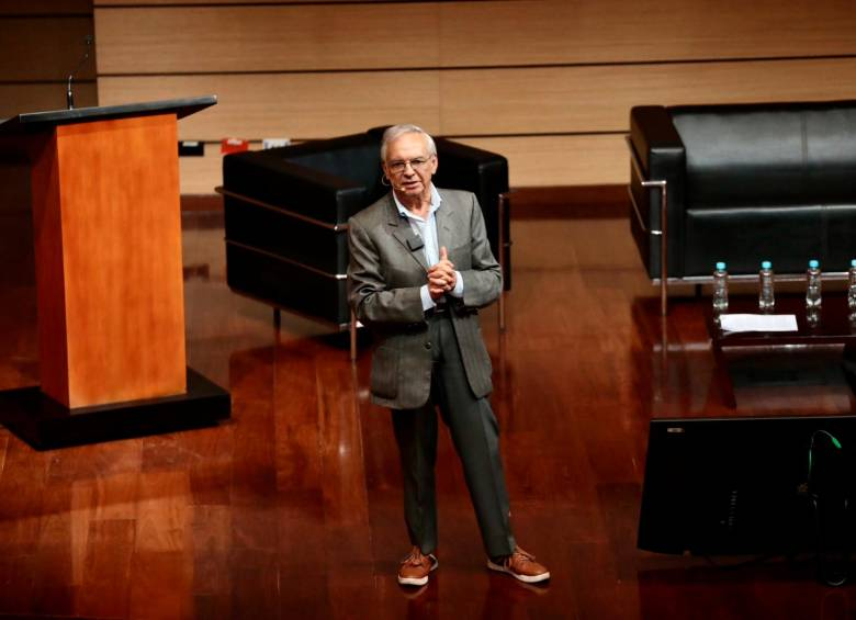 El ministro de Hacienda, Ricardo Bonilla, durante la presentación del marco fiscal de mediano plazo Foto: Minhacienda