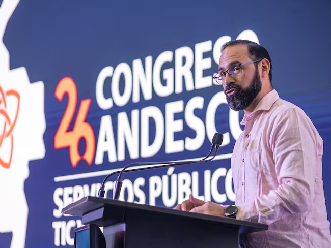 Ministro de Minas y Energía, Andrés Camacho Foto: Andesco