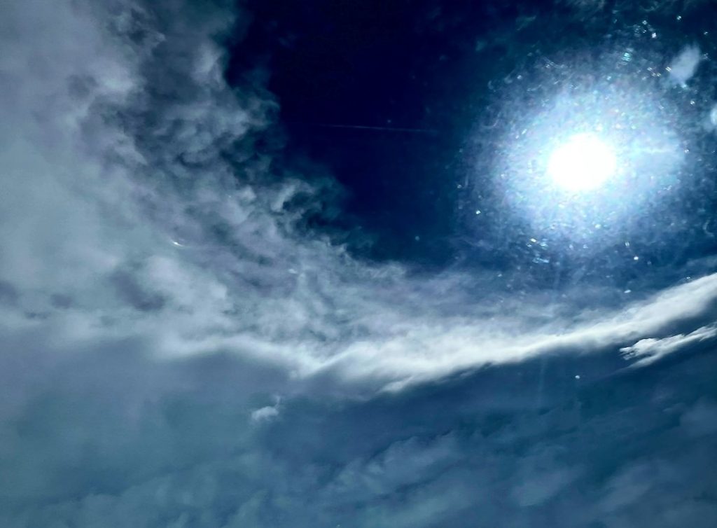 Así se ve el huracán Beryl desde adentro a su paso por el Caribe