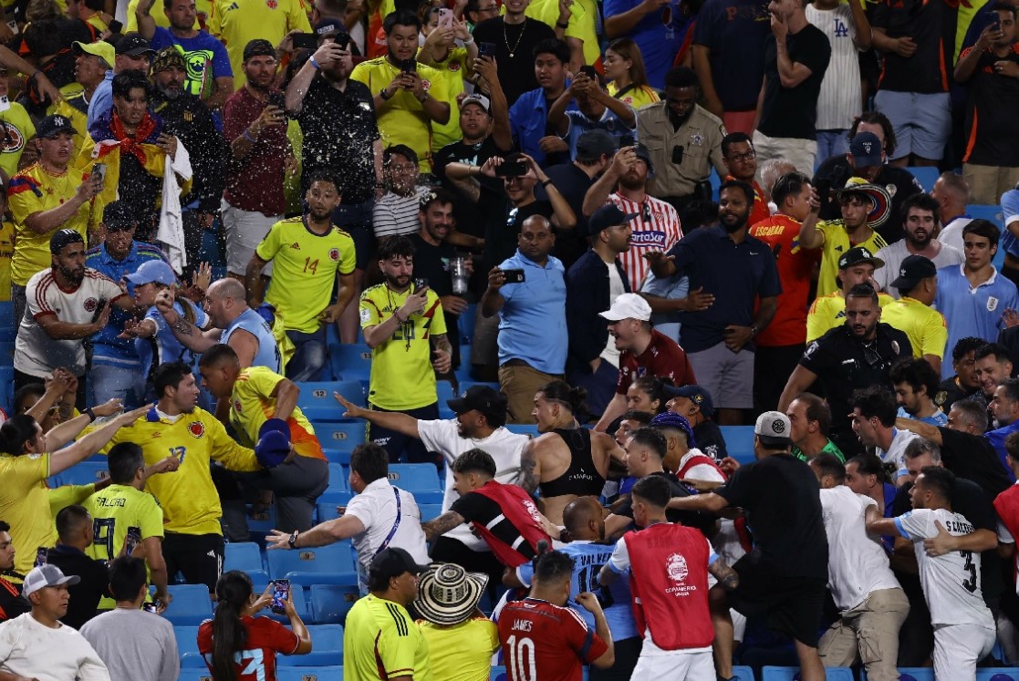 ¿Qué desató la pelea en la tribuna del estadio tras el Colombia vs. Uruguay?