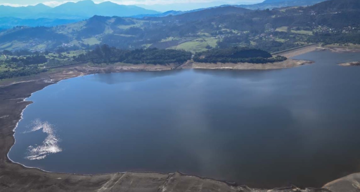 Nueva alerta en Bogotá por descenso del nivel de embalses
