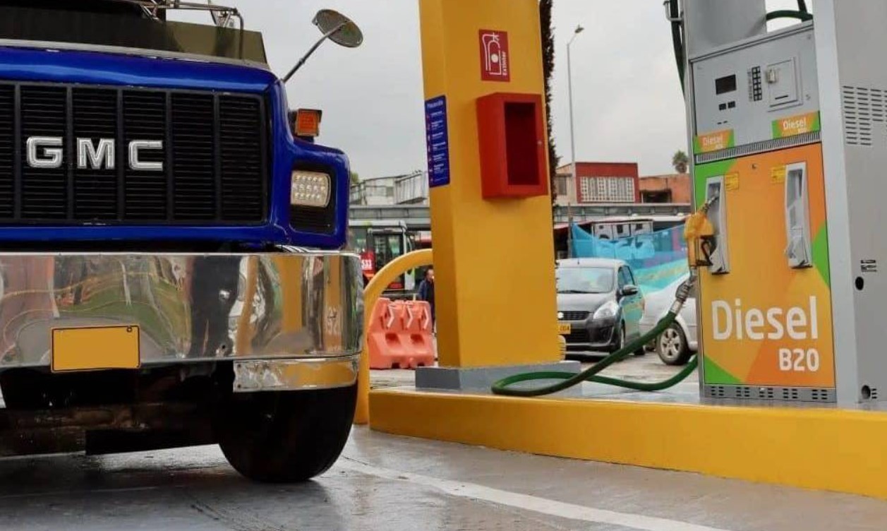 Gustavo Petro defendió aumento del diésel y señaló a la oposición de incitar protestas