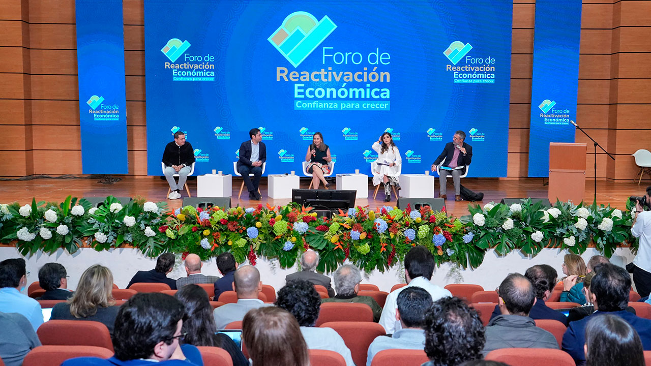 Foro de Reactivación Económica 'Confianza para crecer' Foto: Ministerio de Vivienda
