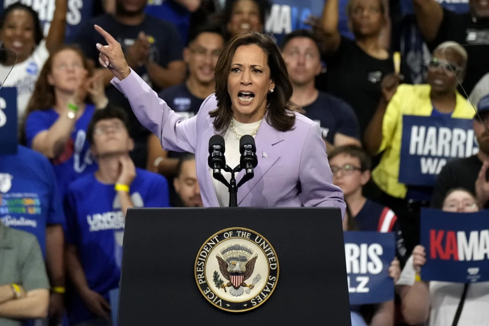 La candidata presidencial demócrata Kamala Harris habla en un acto de campaña en la Universidad de Nevada, Las Vegas, el 10 de agosto de 2024. Foto: AP
