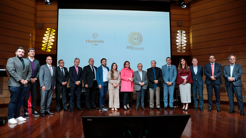 13 compañías que forman parte del Grupo Bicentenario Foto: Ministerio de Hacienda y Crédito Público