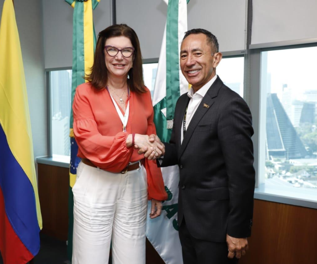 Presidente de Ecopetrol, Ricardo Roa y la CEO de Petrobras, Magda Chambriard, en una reunión en Brasil Foto: Ecopetrol