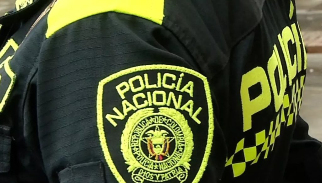 Tragedia en Bogotá: Patrullero se suicida tras atacar a su esposa y su amante en motel de Kennedy