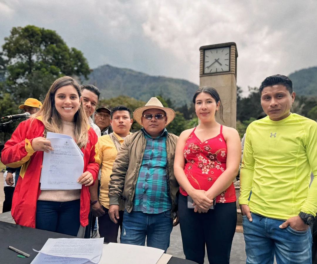 Inicia retorno de la comunidad Embera a su territorio Foto: @Isabelitamerc