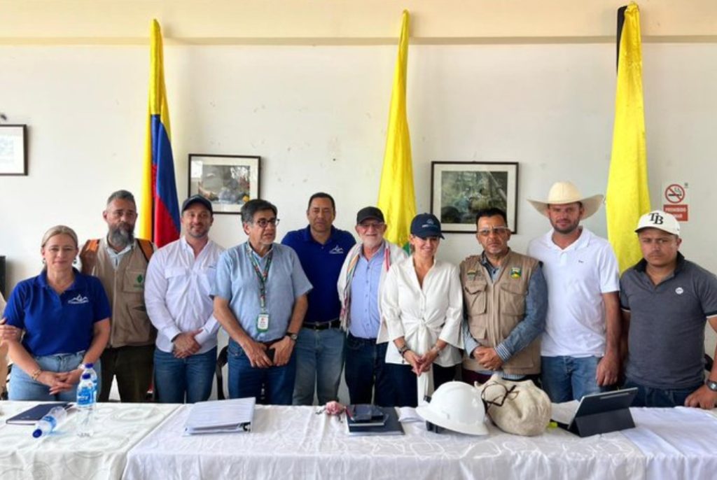 Mineros de Caldas levantaron paro tras acuerdos con el Gobierno y autoridades locales