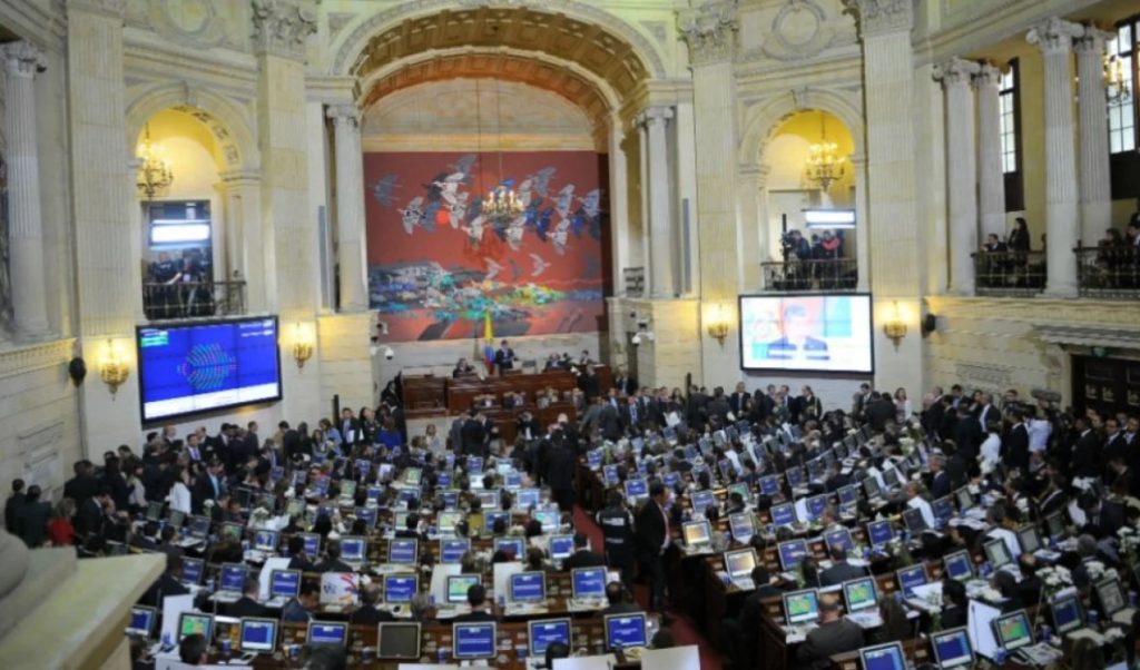 Gobierno convocó a sesiones extraordinarias para debatir la reforma a la salud