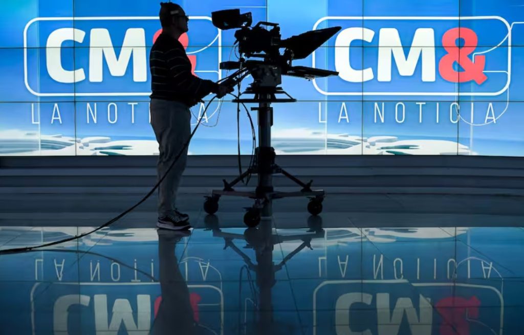Así fue el emotivo cierre del Noticiero CM& luego de 33 años al aire