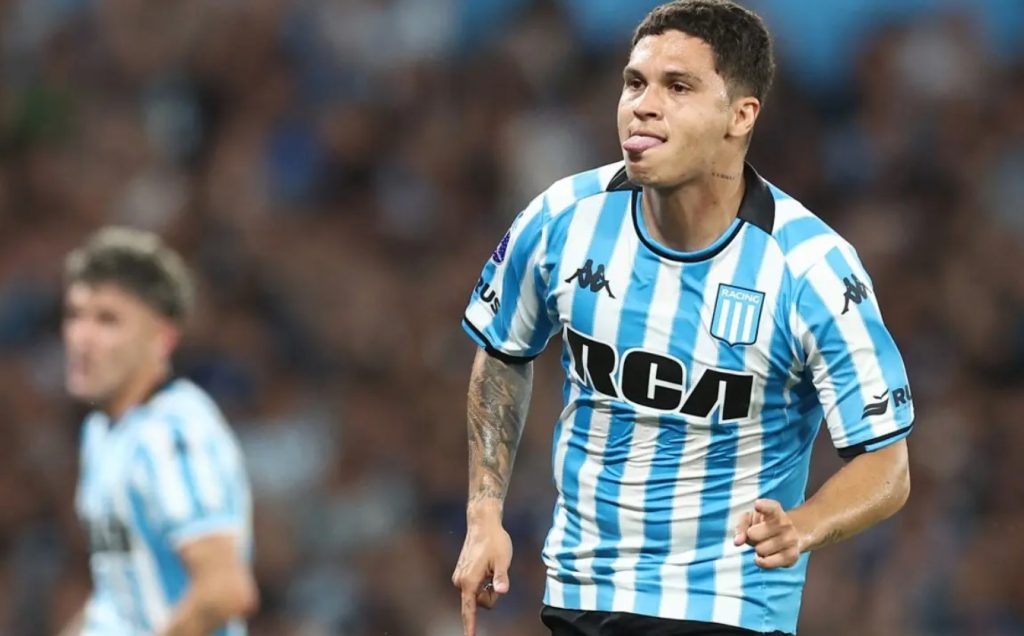 Juan Fernando Quintero se vistió de héroe y guió a Racing a la final de la Copa Sudamericana