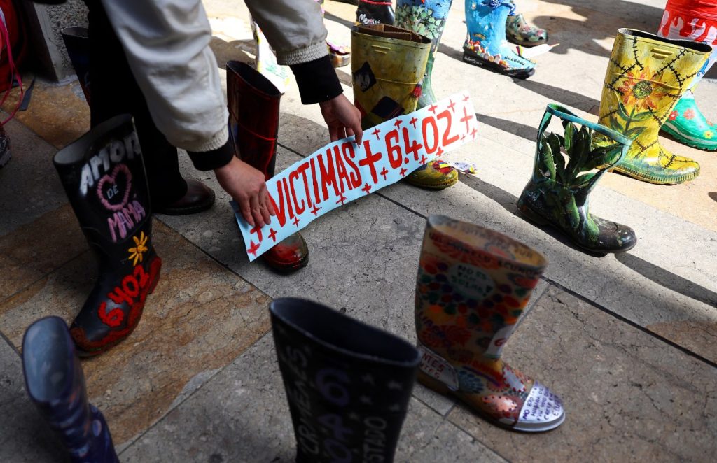 Intenso debate político rodea la revelación de los nombres de 1.934 víctimas de falsos positivos