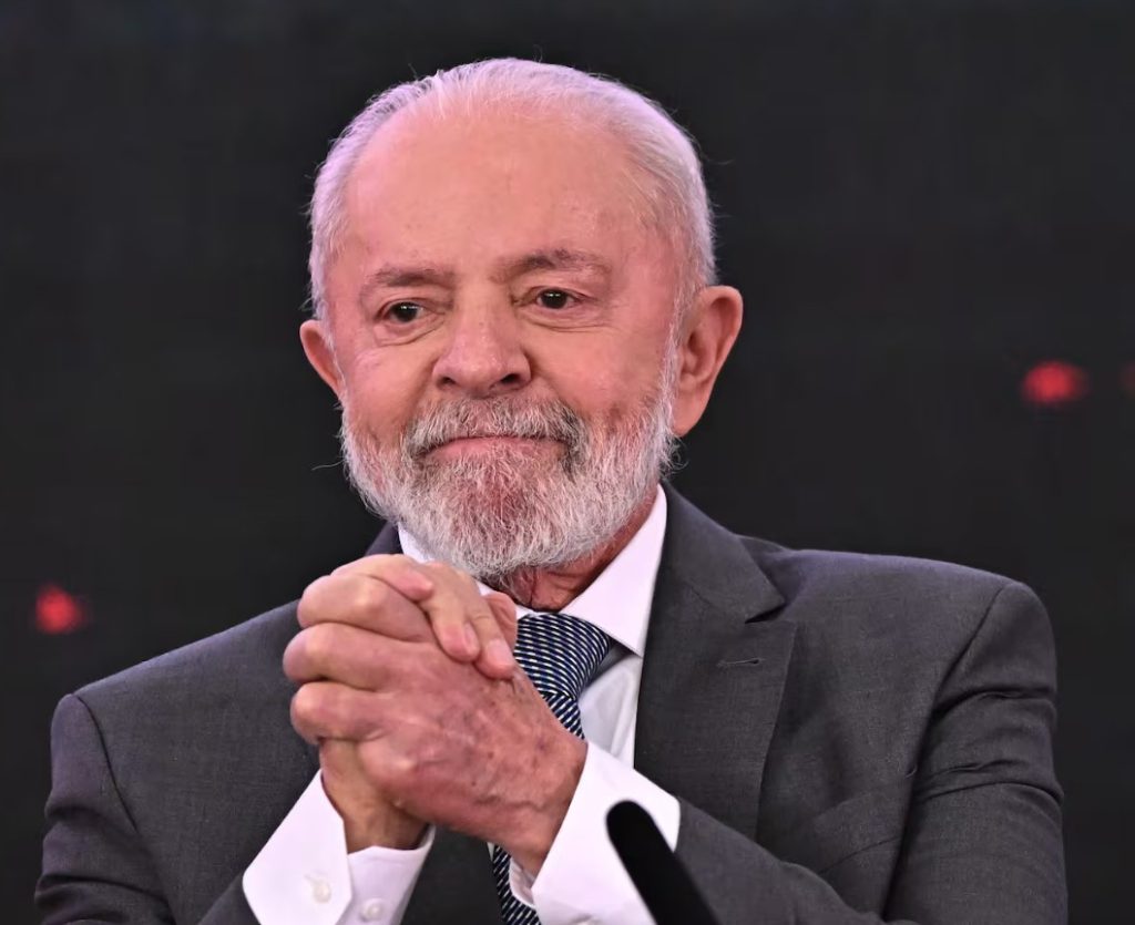 Por una hemorragia intracraneal operan de urgencia al presidente Lula da Silva