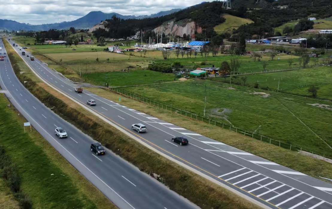 Gobierno Nacional firmó convenio con cuatro departamentos para mejorar la Ruta de los Comuneros