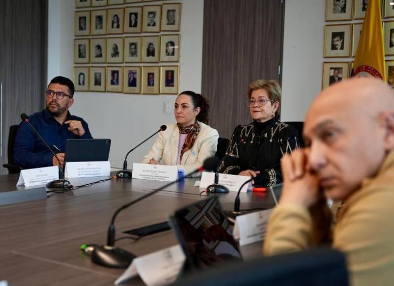 Los sindicatos demandan un aumento del 10%, equivalente a cerca de $130.000 Foto: el colombiano