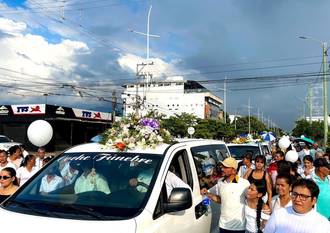Aguachica despidió con profunda tristeza a la familia Lora Rincón, víctimas de una trágica masacre