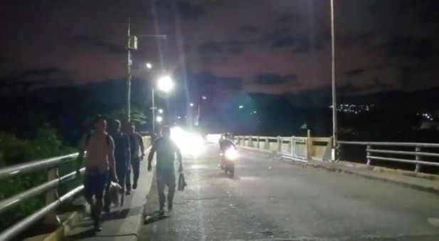 Venezuela reabrió paso fronterizo con Colombia